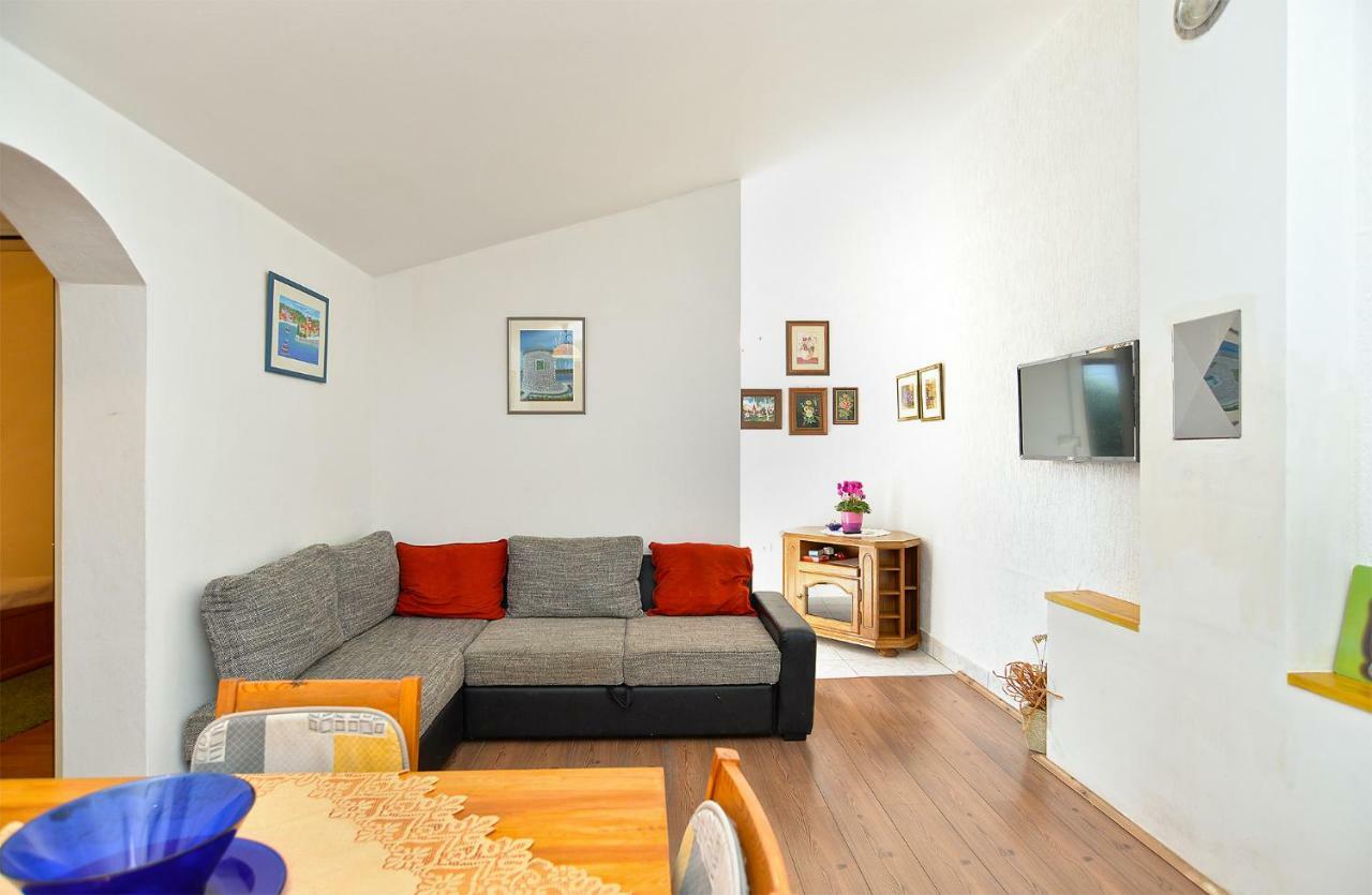 Apartments Munida 734 Медулин Экстерьер фото